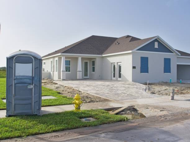 Best Luxury portable toilet rental  in Delhi, LA